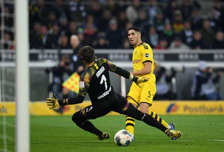 قرار زيدان "يفرض" على دورتوند البحث عن بديل لحكيمي