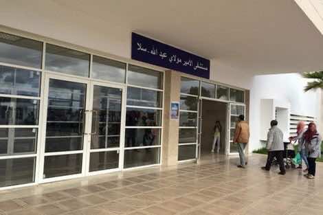 بعد نشر فيديو من مصابة بكورونا تشتكي العناية والنظافة.. وزير الصحة يعفي مدير مستشفى سلا