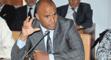 رئيس جماعة الرشيدية يحتج: الوالي أعطى تعليمات لحجز سيارتين لنقل مرضى القصور الكلوي خلال الطوارئ!
