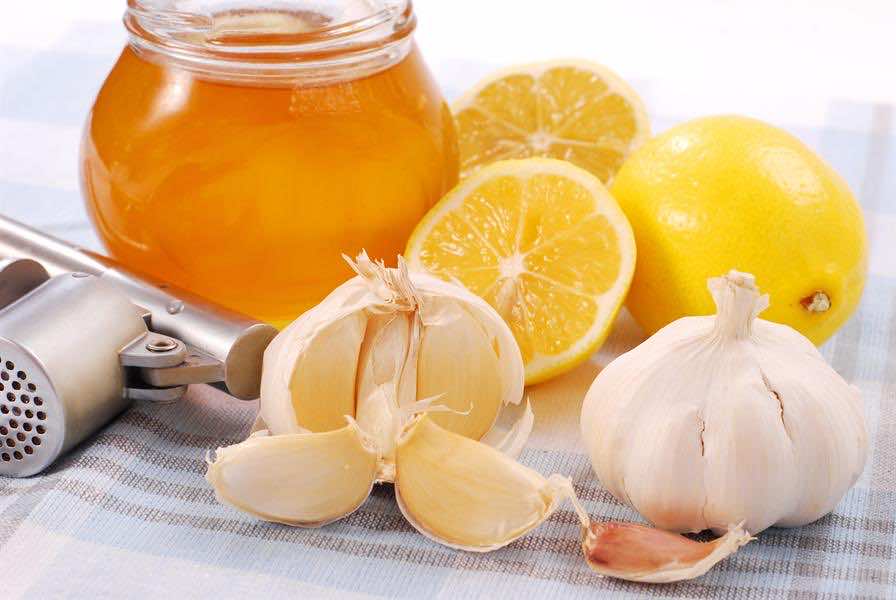 وزارة الصحة الروسية: الثوم والليمون والزنجبيل ليست فعالة ضد فيروس كورونا
