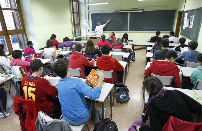 دروس الدعم شهر يوليوز.. وزيرة التعليم الإسباني توافق على نجاح جميع التلاميذ