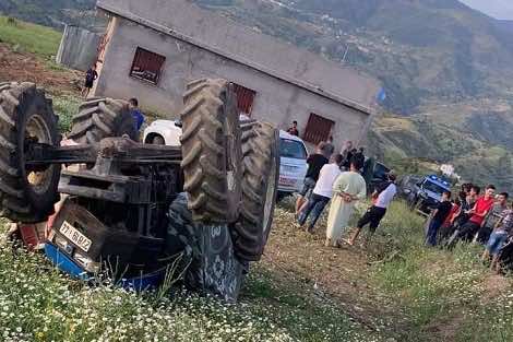 شفشاون.. انقلاب جرار في جماعة بني صالح يودي بحياة سائقه