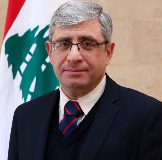 حكومة لبنان تعلن موعد استئناف الدراسة بعد شهرين من التوقف بسبب جائحة كورونا