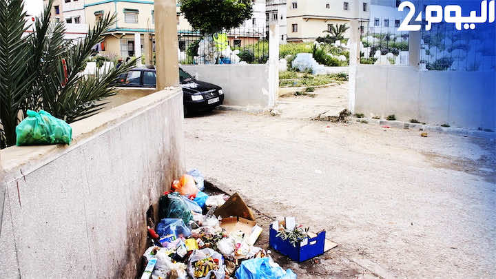 في زمن الحجر.. نفايات مكدسة في "مقبرة الشرف" والسكان يستنكرون إهمالها- فيديو