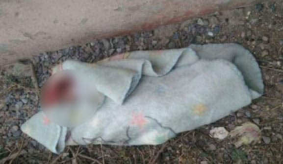 في زمن الجائحة..مواطنون يعثرون على رضيع بالقرب من مدرسة ابتدائية