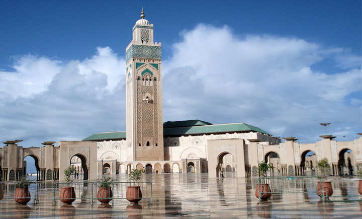 شوارع فارغة ومساجد بدون مصلين وفرحة منزلية...عيد فطر ليس كسابقيه في المغرب