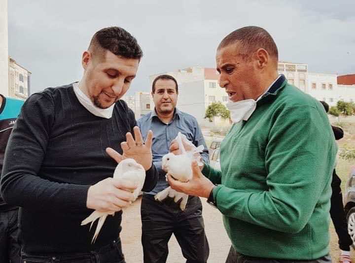 الحمديوي.. معتقل على خلفية حراك الريف يعانق الحرية ووالدته تستقبله بالدموع والزغاريد