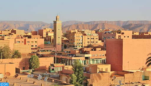 اعمارة يبشر بقرب إنجاز الطريق السريع نحو الرشيدية والريصاني