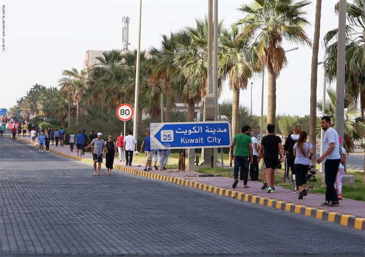 بها أكثر من 4500 مغربي.. الكويت تعالج الخلل الديمغرافي بتخفيض العمالة الأجنبية إلى النصف