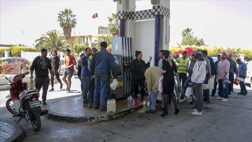 تونس تخفض أسعار المحروقات للشهر الثالث على التوالي