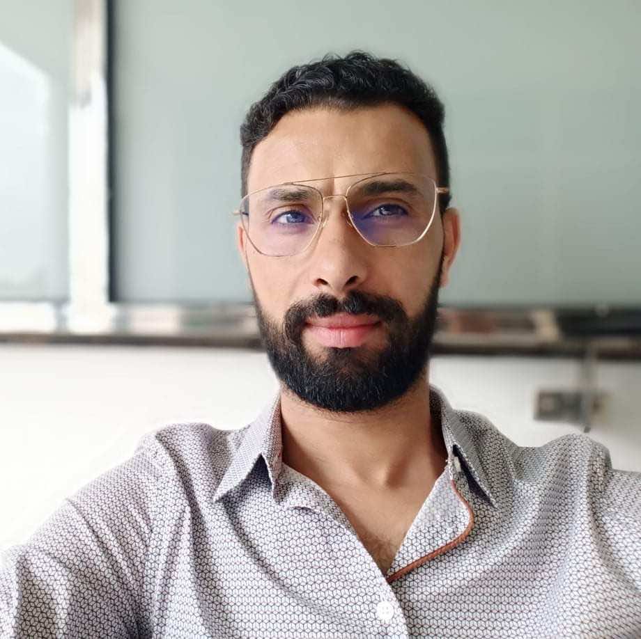 عبدالواحد النقاز: لا أتوقع حدوث تغيرات عميقة من الناحية الاجتماعية والثقافية بعد الجائحة