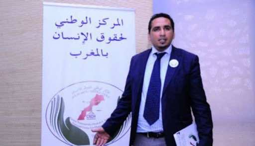 مراكش.. اعتقال الحقوقي المفجر لقضية "حمزة مون بيبي" ومتابعته بتهم ثقيلة