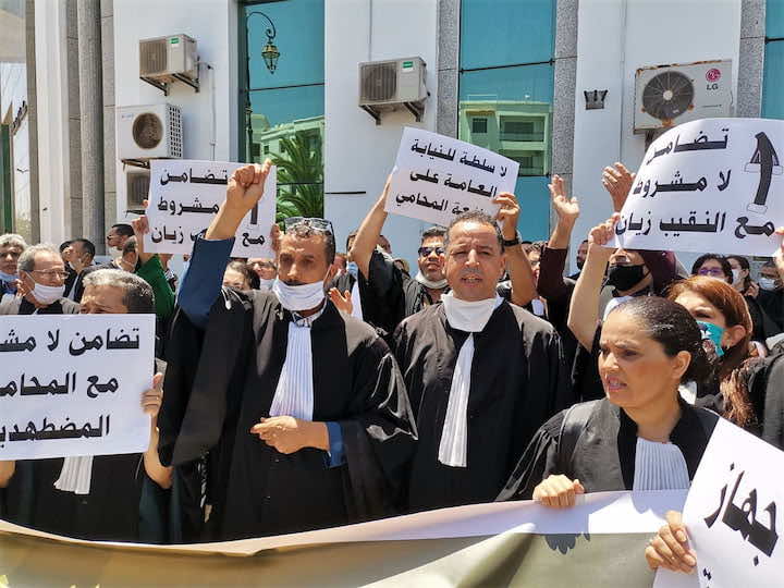بعد منع وقفة التضامن مع سليمان الريسوني بحجة "الطوارئ".. سلطات الرباط تسمح لأزيد من مائة محام بالتظاهر