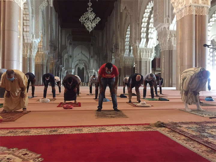 العدل والإحسان تصعد تجاه إغلاق المساجد في الجمعة: منكر عظيم!