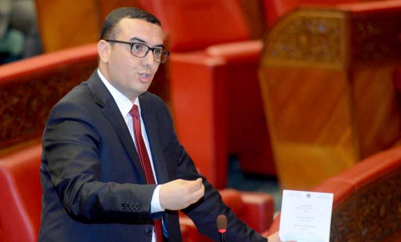 أمكراز يقدم روايته بشأن "التعويضات السمينة" لأعضاء ديوانه المشتغلين خلال الحجر