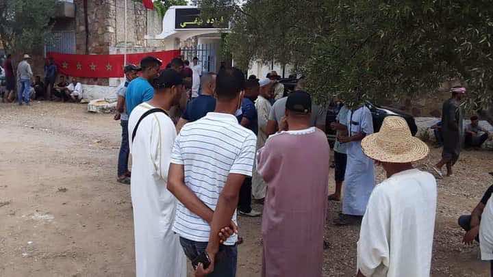 يوم العيد..انقطاع التيار الكهربائي يخرج ساكنة جماعة فيفي للإحتجاج