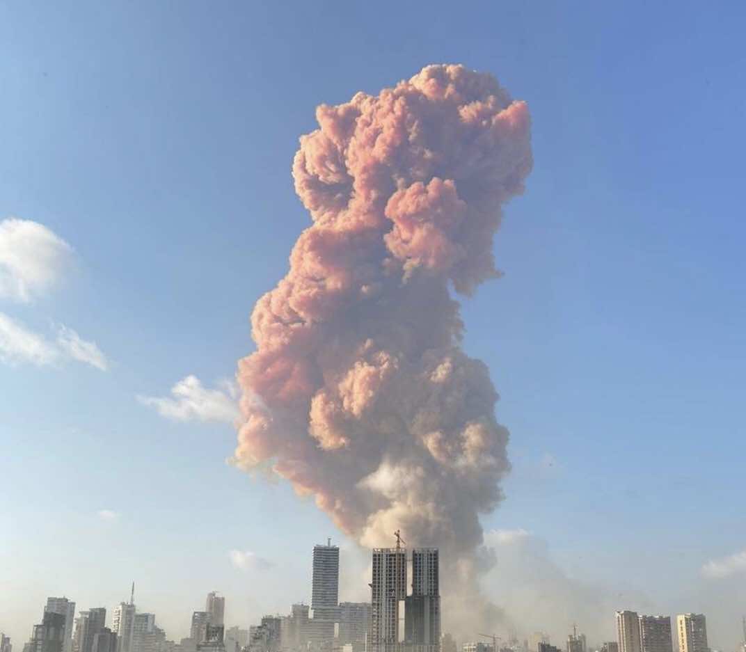الصليب الأحمر اللبناني: أزيد من 100 قتيل وأربعة آلاف جريح جراء انفجار مرفأ بيروت
