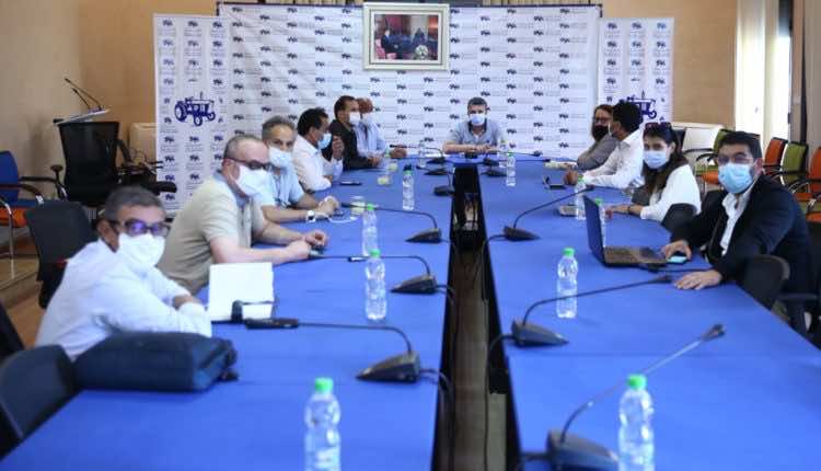 البام يتبرأ من تعيينات هيئة ضبط الكهرباء ويدعو أعضاء الحزب المعنيين إلى الاستقالة