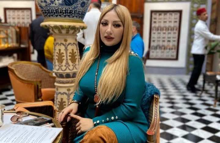 القضاء يدين مصممة الأزياء "سلطانة" بعد محاولتها تصوير باطمة داخل المحكمة