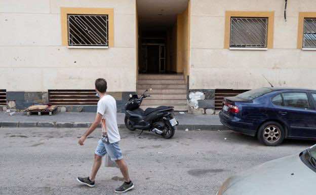 اعتقال المغربي الذي قتل زوجته في إسبانيا بطعنات سكين