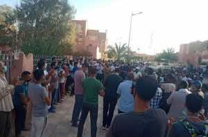 الراشيدية.. مواطنون وتجار يخرجون للاحتجاج ضد قيود كورونا - صور