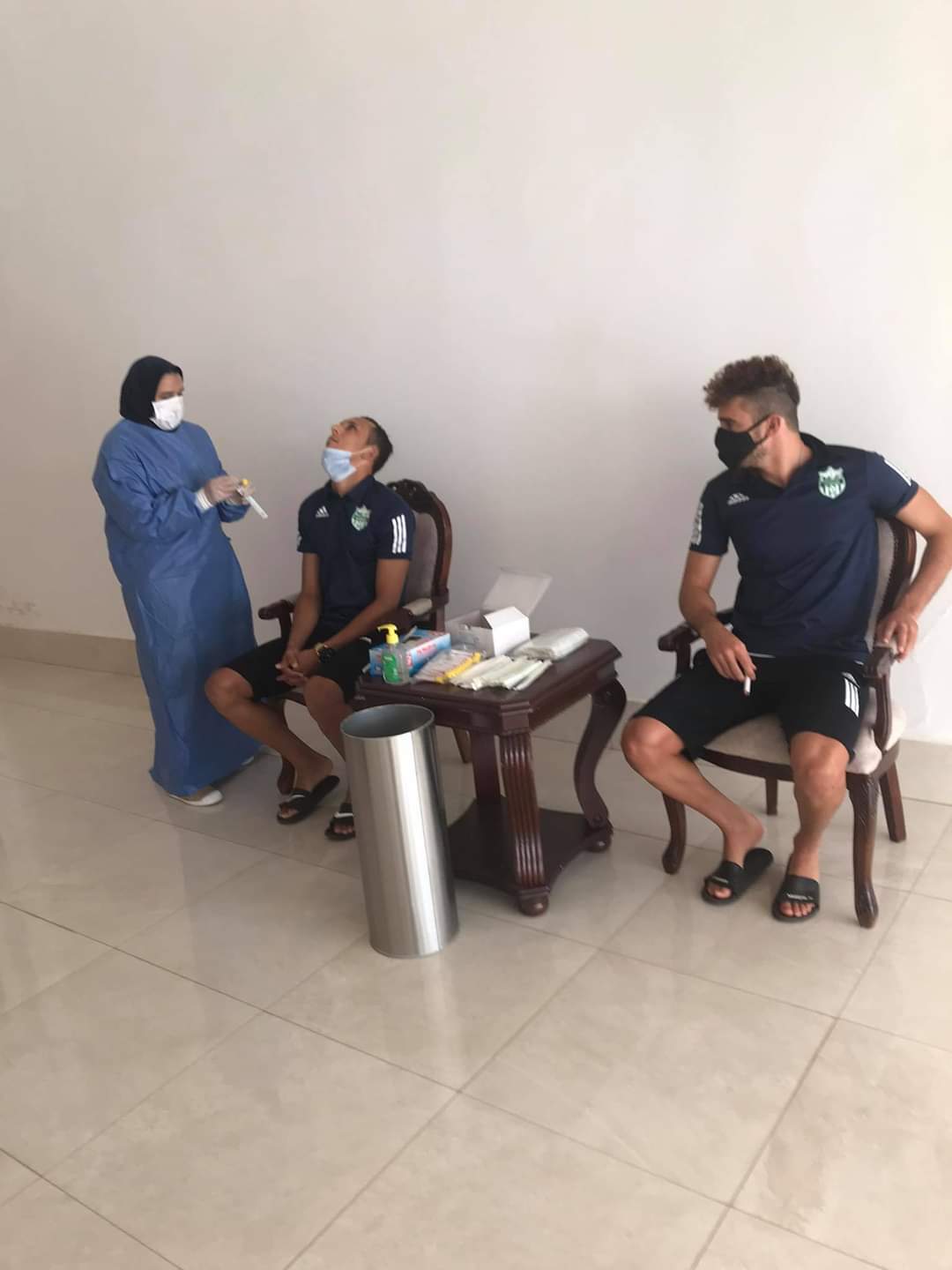 رجاء بني ملال  يجري تحاليل كورونا استعدادا لمبارة الدفاع الحسني الجديدي - صور