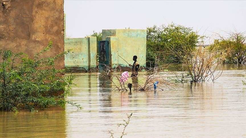 السودان تعلن حالة الطوارئ لـ3 أشهر بسبب السيول.. 99 قتيلا وتخريب 100 ألف منزل