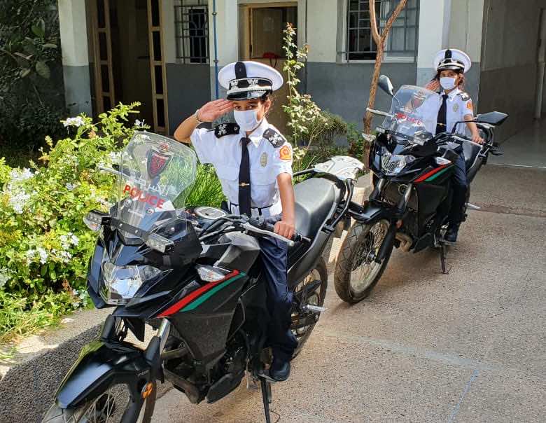 "الشرطيات الصغيرات".. ولاية أمن أكادير تستقبل 3 طفلات تعشقن مهنة الشرطة وتقدم لهن هدايا- صور