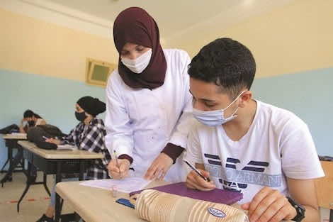 الجزائر توقف استعمال مواقع التواصل في البلاد بعد انطلاق امتحانات الباكالوريا