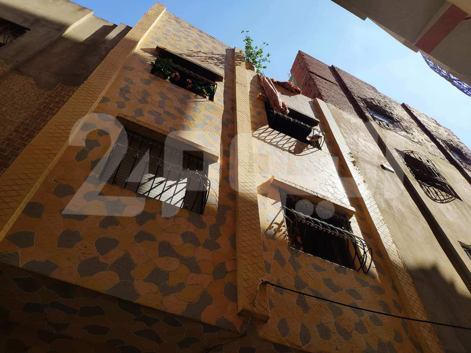 حريق يأتي على منزل سكني ويخلف وفاة طفل في السادسة من عمره