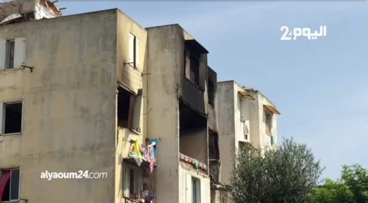 حريق منزل أسفر عن احتراق رب الأسرة.. وزوجته: نحن الآن في الشارع بعدما تحول بيتنا إلى رماد- فيديو