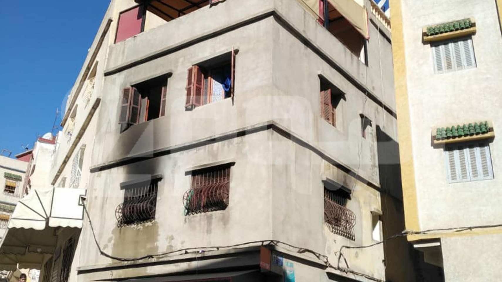 ولاعة تتسبب في حريق منزل بطنجة..طفلة صغيرة كانت تلعب بها وأشعلت النار في البيت!