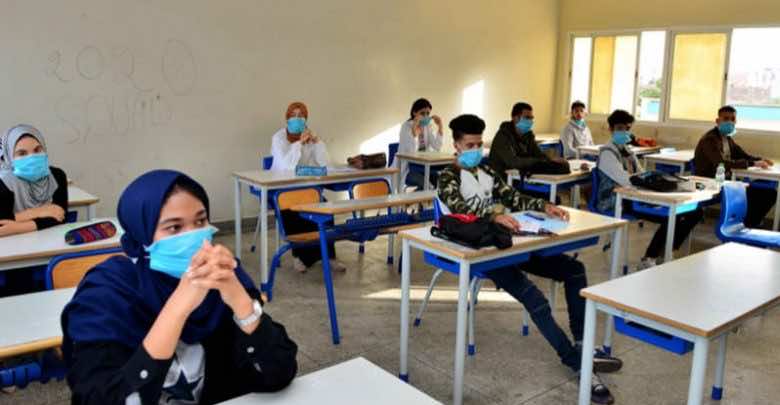 الجزائر تخفض معدل النجاح في الباكالوريا إلى 9 واتهامات للحكومة بالمس بمصداقية هذه الشهادة