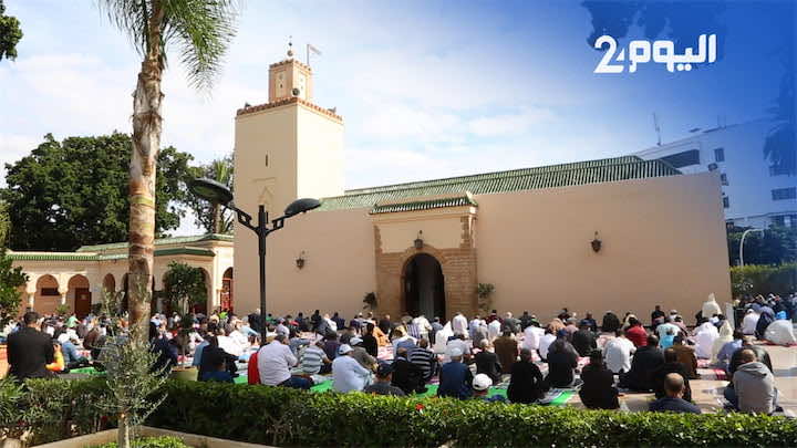 أول جمعة بعد 30 أسبوعا من المنع.. مصلون: يوم عيد حقيقي أزال عنا التوتر ونسأل الله رفع البلاء -فيديو