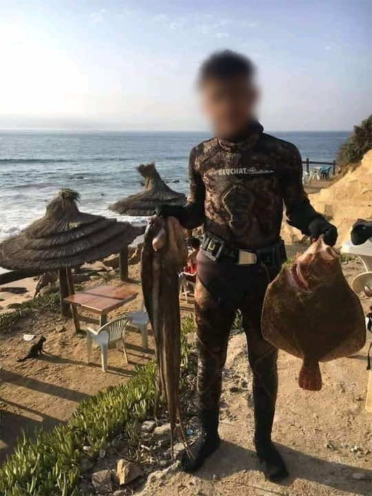 أمواج البحر تلفظ جثة غطاس قضى نحبه غرقا في طنجة.. ووالده: أصبت بصدمة