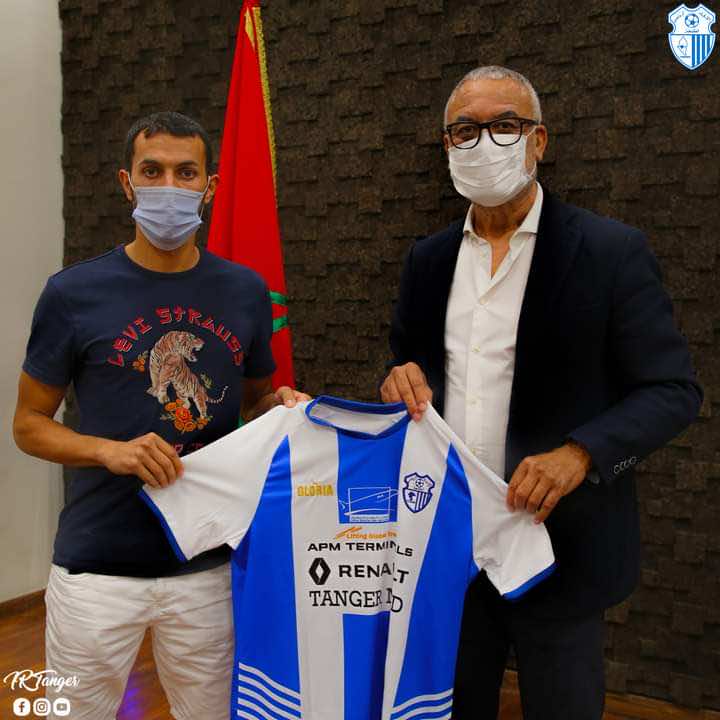 اتحاد طنجة يمدد عقد العميد نعمان أعراب لثلاث سنوات أخرى