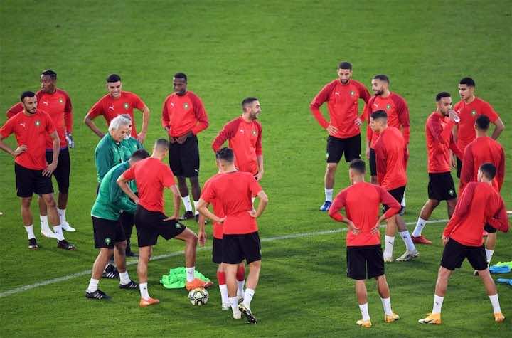 "الأسود" يواصلون تحضيراتهم لمباراة إفريقيا الوسطی