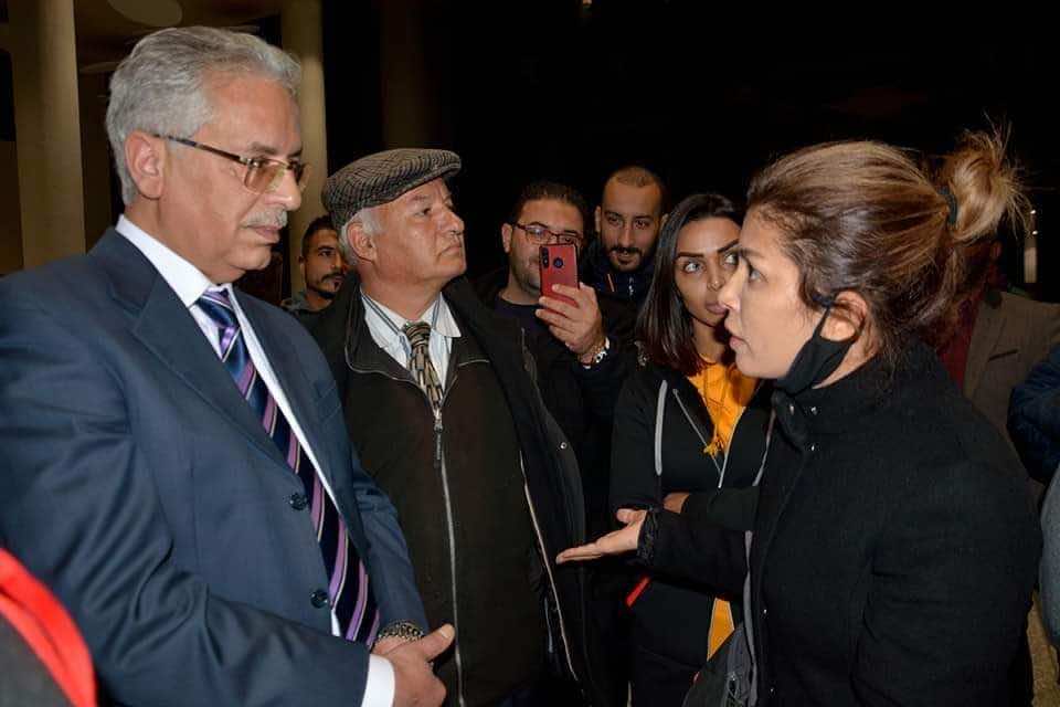 تونس.. فنانون معتصمون ويهددون بـ"إضراب جوع وحشي" للمطالبة بدعم وزارة الثقافة