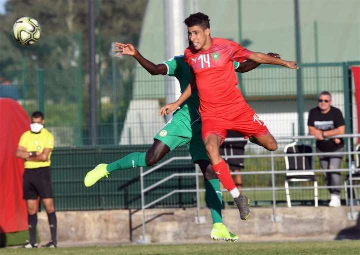 بسبب حركة لا رياضية.. اتحاد شمال إفريقيا "يوقف" لاعب المنتخب المهدي موهوب