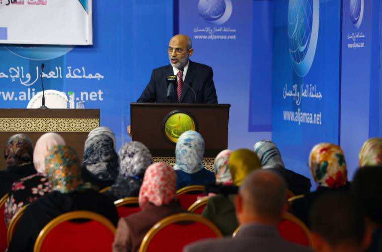 رئيس الدائرة السياسية للعدل والإحسان: الاتفاق مع إسرائيل "عار" وتوقيع العثماني يحز في النفس