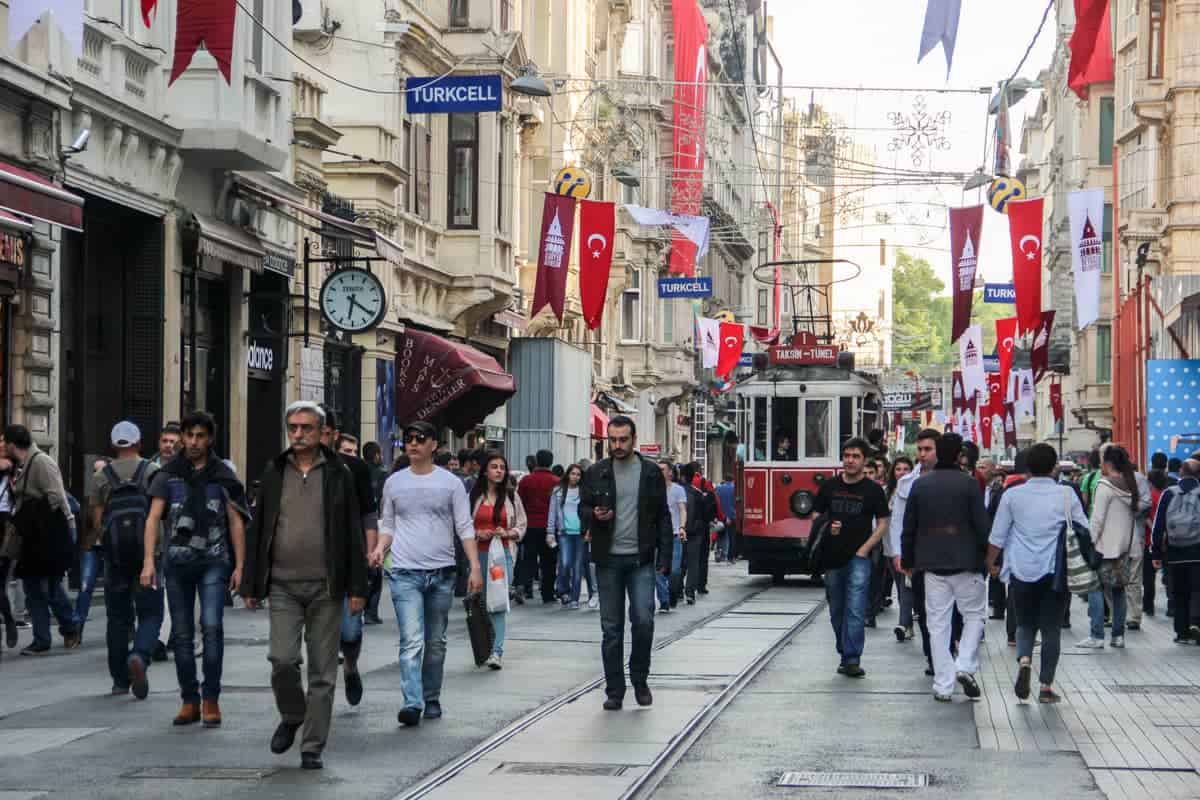 تركيا تقرر رفع الحد الأدنى لأجور العاملين 21 بالمائة لعام 2021