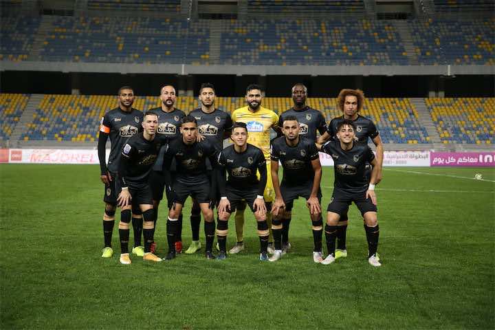بسبب رمي القميص والتلفظ بكلام نابي.. المغرب التطواني "يعاقب" لاعبه بـ 35 مليون سنتيم