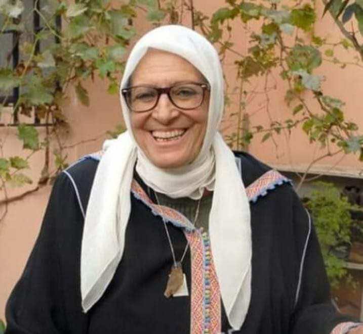 بعد رحلة مرض طويلة.. الفنانة زهور المعمري في ذمة الله
