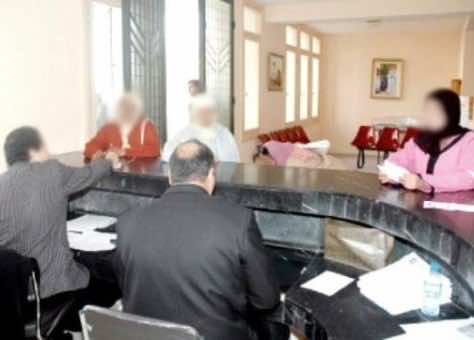 بعد انتدابهم في عملية التلقيح.. موظفو جماعة الدارالبيضاء يطالبون بالاستفادة من التطعيم ضد كورونا