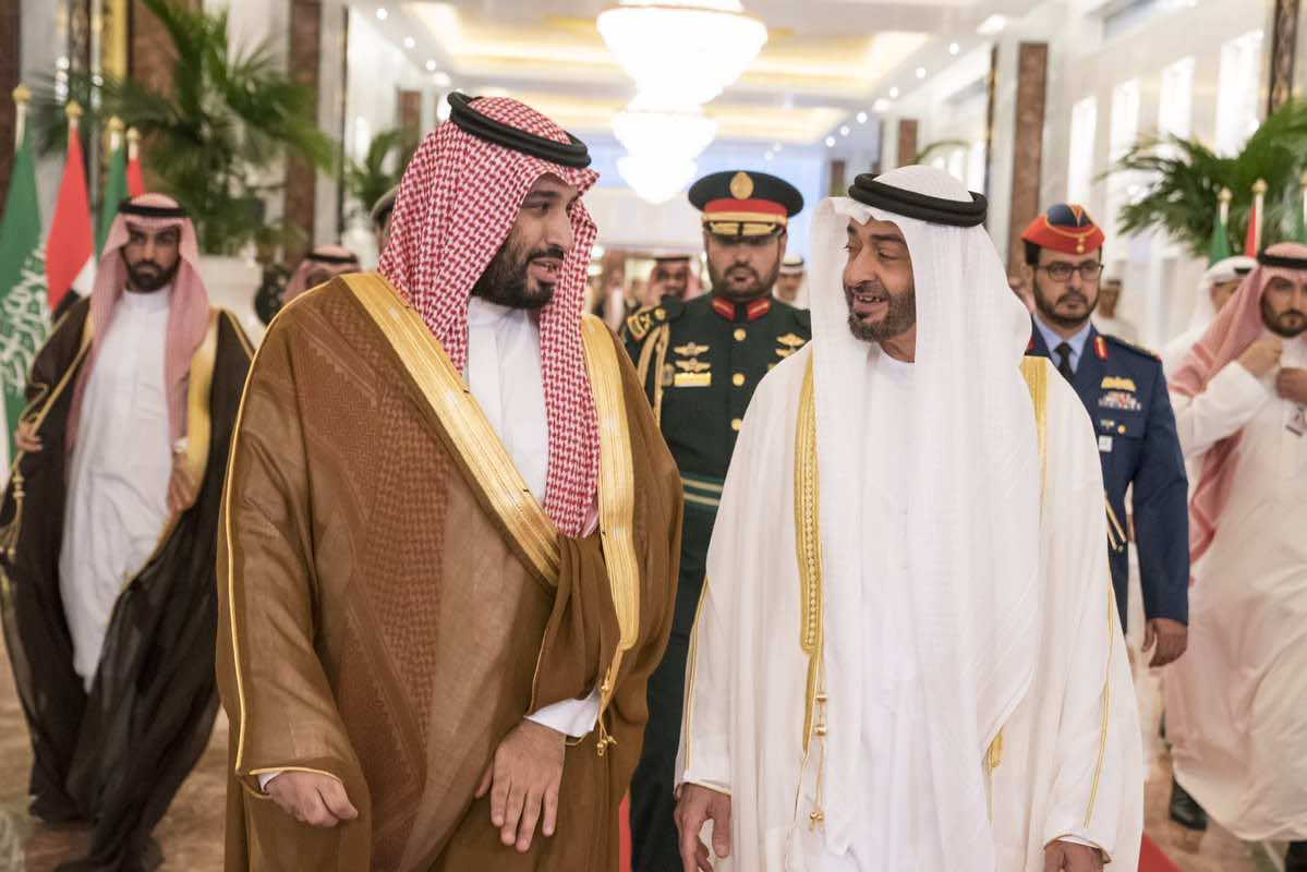 بلومبيرغ: صراع اقتصادي يهدد صداقة السعودية والإمارات