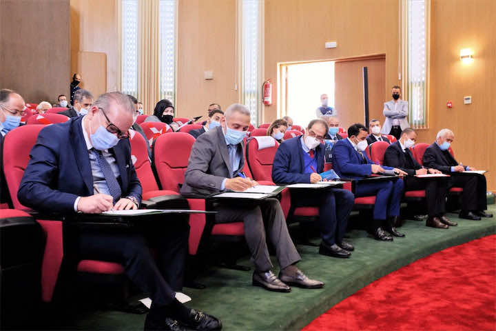 الحكومة تسعى إلى تقليص حجم الواردات.. توقيع 52 اتفاقية لتوفير 7,3 مليار درهم لفائدة المنتوج المحلي