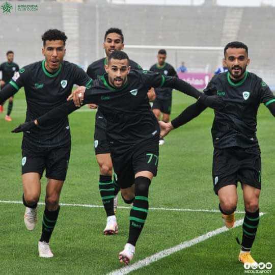 مولودية وجدة يدك شباك الدفاع الجديدي برباعية