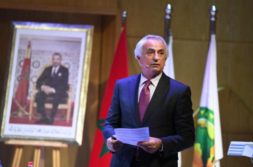 خاليلوزيتش: حجي لن يغادر الطاقم التقني للمنتخب ولم آت إلى هنا لإرضاء الجميع
