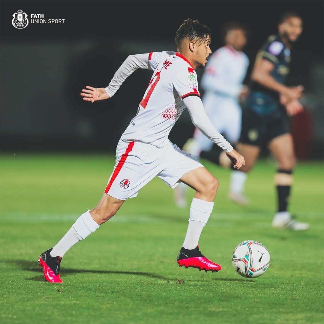 الفتح الرباطي يفوز على المغرب التطواني بهدفين