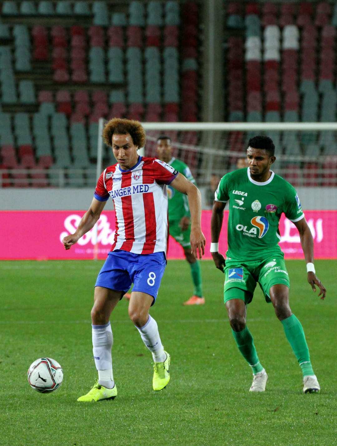 مالانغو يقود الرجاء للفوز على تطوان بثلاثية ويمنح أول انتصار للمدرب الشابي